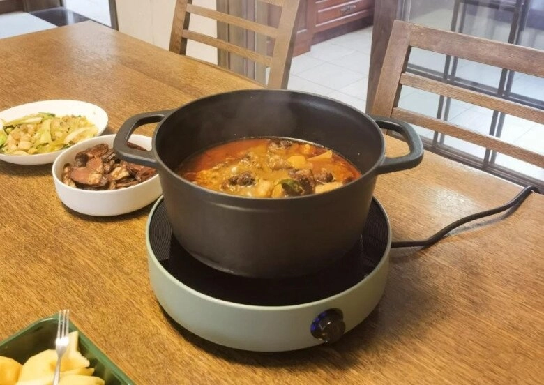 Ngày càng nhiều người không dùng bếp gas hay bếp điện từ thiết bị thay thế này được ưa chuộng hơn - 3