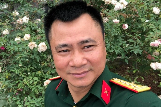Nghệ sĩ đầu tiên của việt nam được phong hàm thiếu tướng có con gái từng là btv vtv - 1