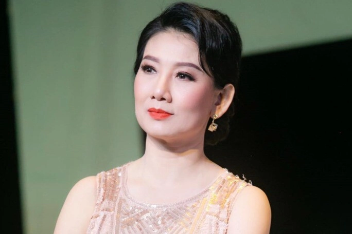 Nghệ sĩ gạo cội đi xe ôm đến viếng quý bình nhưng bị chặn ở cửa nghẹn ngào nhớ lúc khó khăn được giúp đỡ - 3