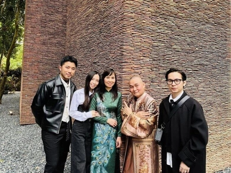 Nghệ sĩ việt cưới bạn đời là dân phố cổ nsnd như quỳnh làm tắc cả đường xuân hinh tán được vợ là hoa hậu hàng buồm - 11