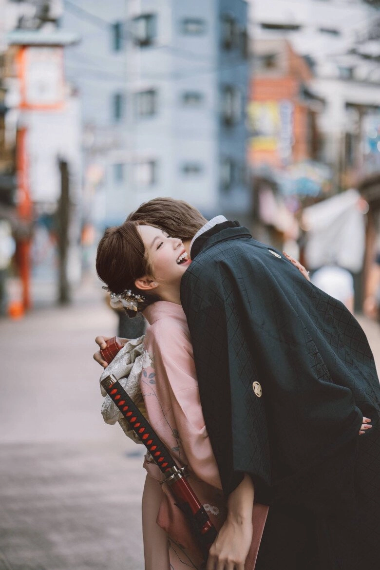 Ngọc huyền được đình tú quỳ gối cầu hôn khoe ảnh hôn cực ngọt kèm xác nhận chỉ là bạn đời - 5
