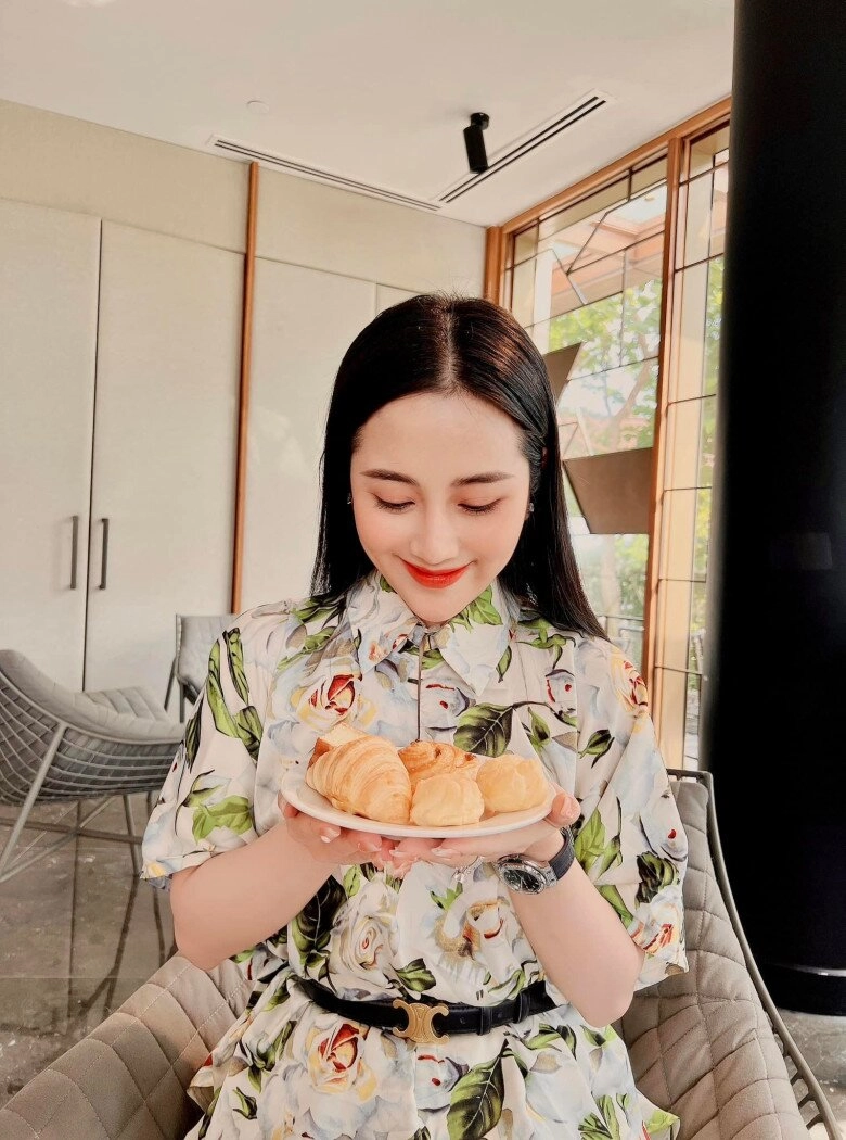 ngọc nữ bolero nhập viện điều trị gấp vì phình động mạch não cách đây 2 năm từng bị tiền đột quỵ - 9