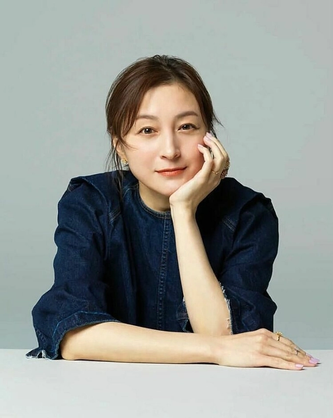 ngọc nữ hirosue ryoko bị bắt - 2