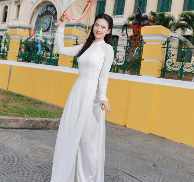 ngọc nữ trăm tỷ phương anh đào lộ rõ visual phi giới tính - 10