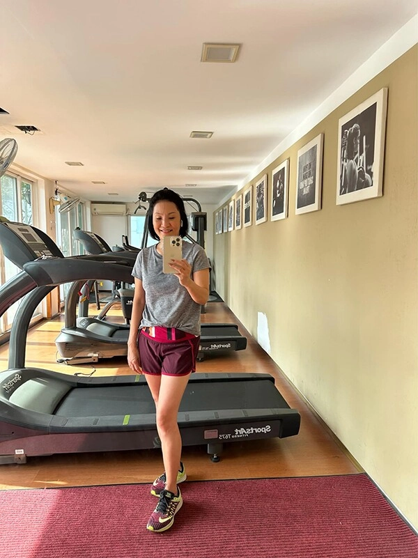 Người đẹp một thời làm nền cho việt trinh u70 sở hữu body nuột không kém gái đôi mươi rộ tin bí mật đám cưới lần 2 - 15