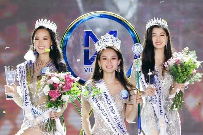 Người đẹp ninh bình đầu tiên đăng quang hoa hậu có hoàn cảnh đặc biệt là viên ngọc thô càng mài càng sáng - 3