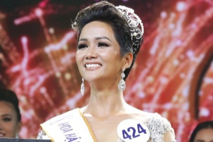 Người mẫu việt có xuất thân nghèo khó một bước thành á hậu đẹp bậc nhất làng hương sắc - 1