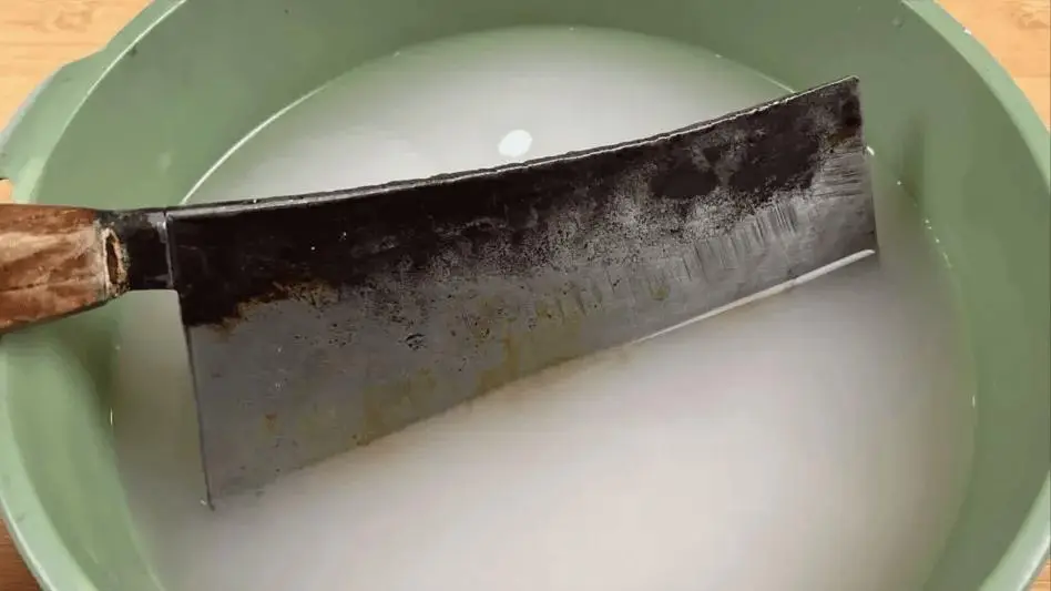 Người thông minh thường cho kem đánh răng vào nước vo gạo lợi đủ đường cả nhà tranh nhau dùng - 2