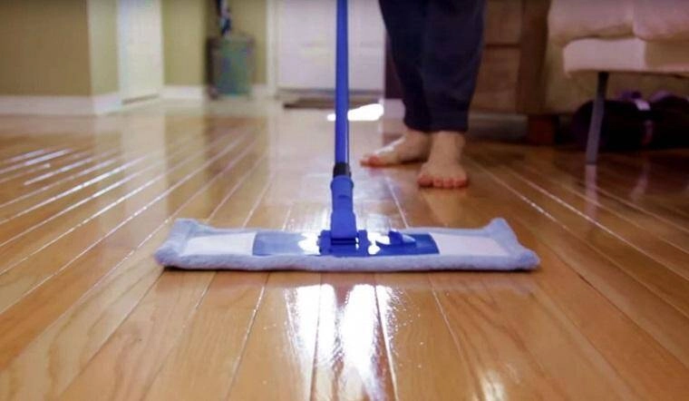 Người thông minh thường nhỏ vài giọt dầu gió vào nước lau nhà biết lý do tôi liền học theo - 2