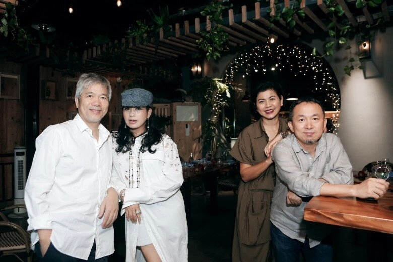 Nhạc sĩ quốc trung tung loạt ảnh tình tứ bên bạn gái chồng bác sĩ của diva thanh lam nhắn nhủ chúc mừng - 4