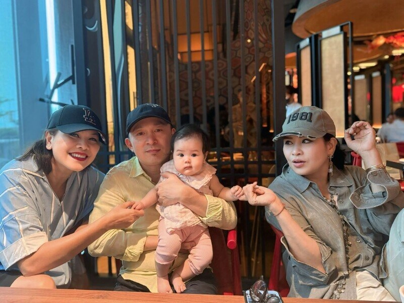 Nhạc sĩ quốc trung tung loạt ảnh tình tứ bên bạn gái chồng bác sĩ của diva thanh lam nhắn nhủ chúc mừng - 5