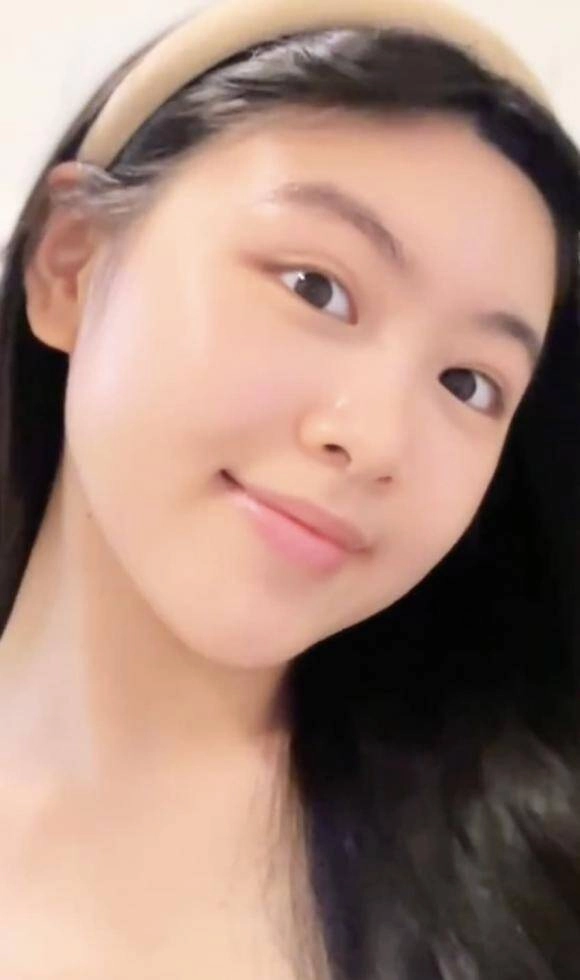 Nhan sắc con gái quyền linh khi để mặt mộc khiến nhiều người xao xuyến chỉ trong đoạn clip dài 1 phút - 10