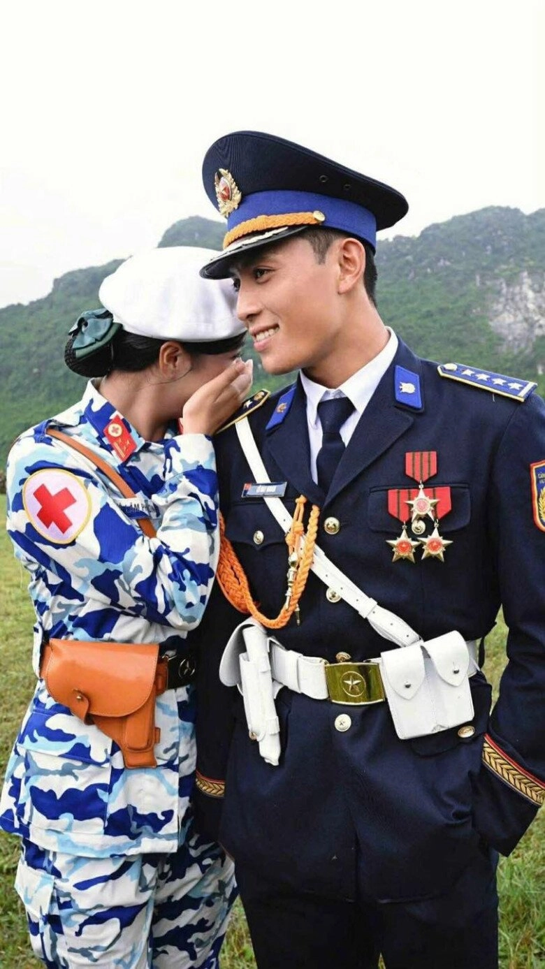 Nhan sắc cực phẩm của cặp đôi được tổ quốc se duyên hot nhất mxh visual cực phẩm tựa bước ra từ phim - 2