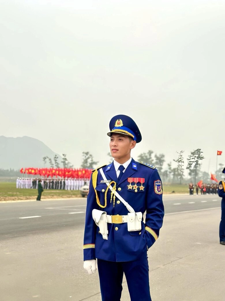 Nhan sắc cực phẩm của cặp đôi được tổ quốc se duyên hot nhất mxh visual cực phẩm tựa bước ra từ phim - 11