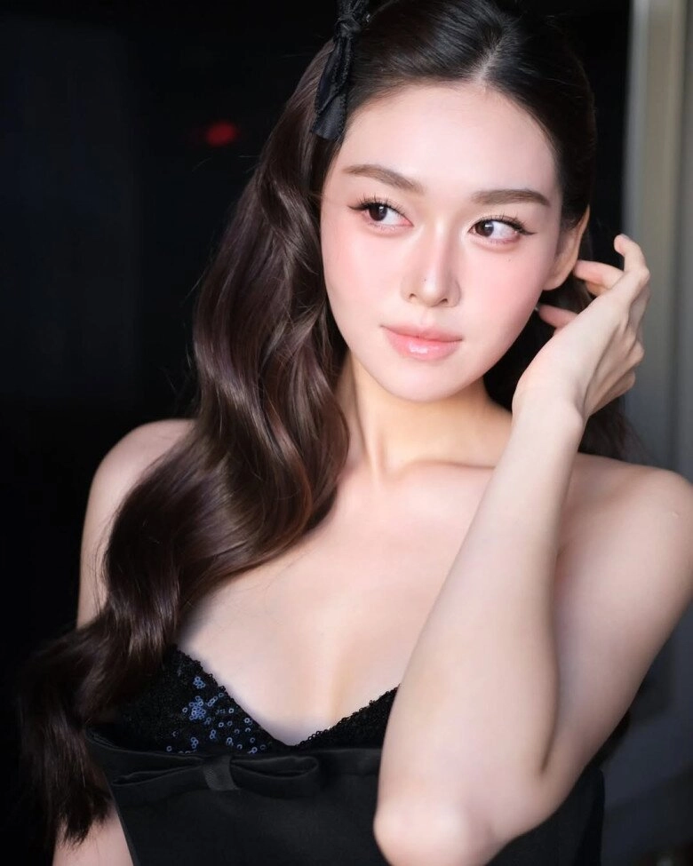 Nhan sắc mịn màng như sương của á hậu tường san gây thương nhớ - 8