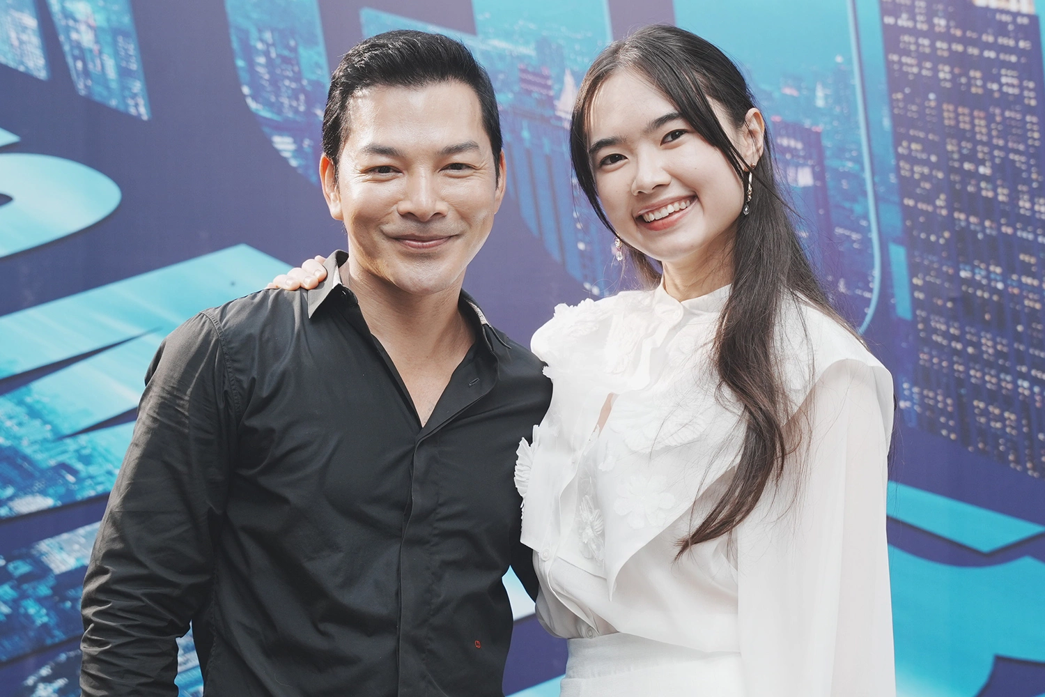 Nhan sắc phiên bản trẻ của hồng đào là nữ sinh việt được trao giải 100 triệu đồng ở úc - 16