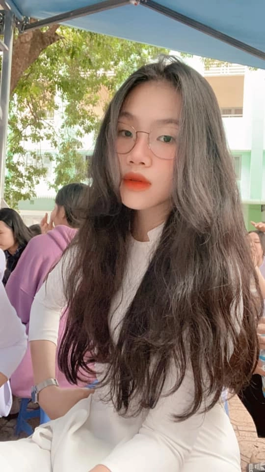 Nhan sắc quá khứ trái ngược của tân hoa á hậu hoàn vũ việt nam người ngây thơ người quyến rũ cá tính - 26