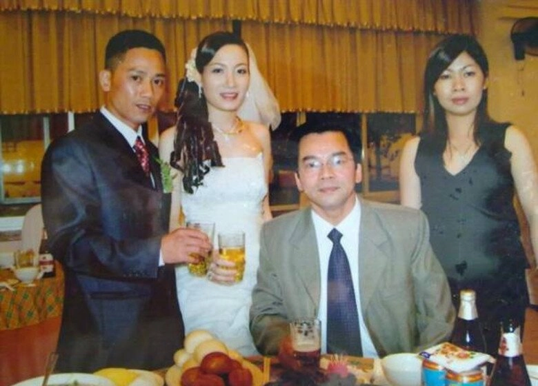 Nhan sắc vợ từng thi hoa hậu của thiên lôi xấu nhất táo quân 3 con được khen đẹp nhờ gen mẹ - 4