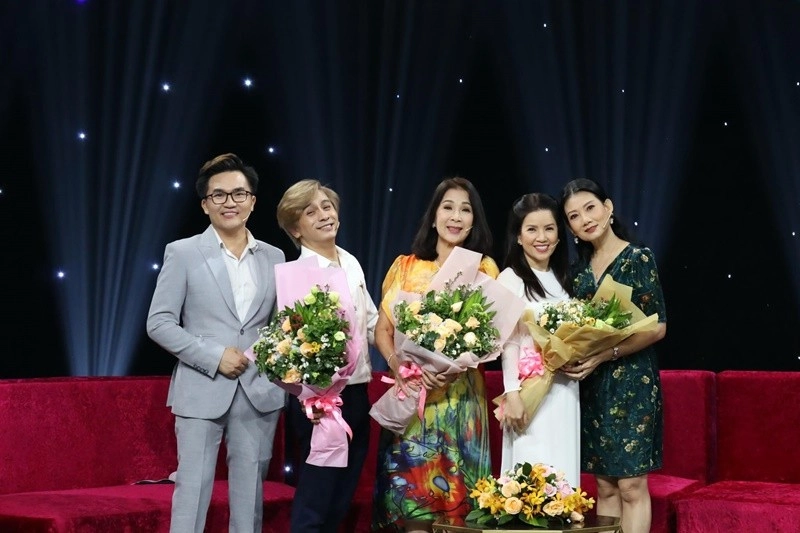Nhan sắc xinh đẹp của ngọc trinh mùi ngò gai năm 19 tuổi - 9