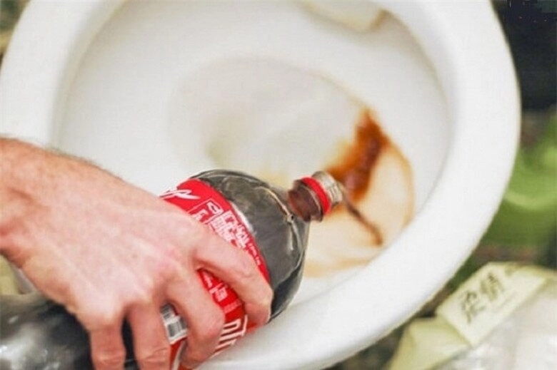 Nhỏ 2 giọt này vào bồn cầu tác dụng rất bất ngờ tiếc là nhiều người không biết biết sớm đã có lợi rồi - 4
