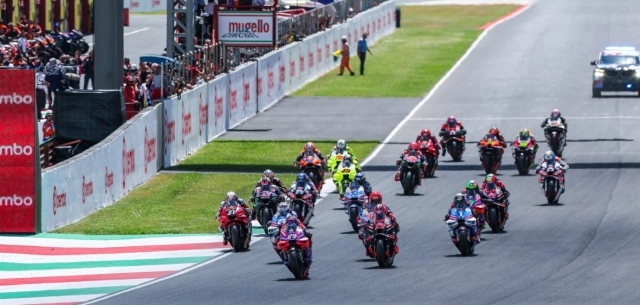Những khoảnh khắc rợn da gà tại gp ý khi cảm xúc bùng nổ trên đường đua mugello imola và monza - 1