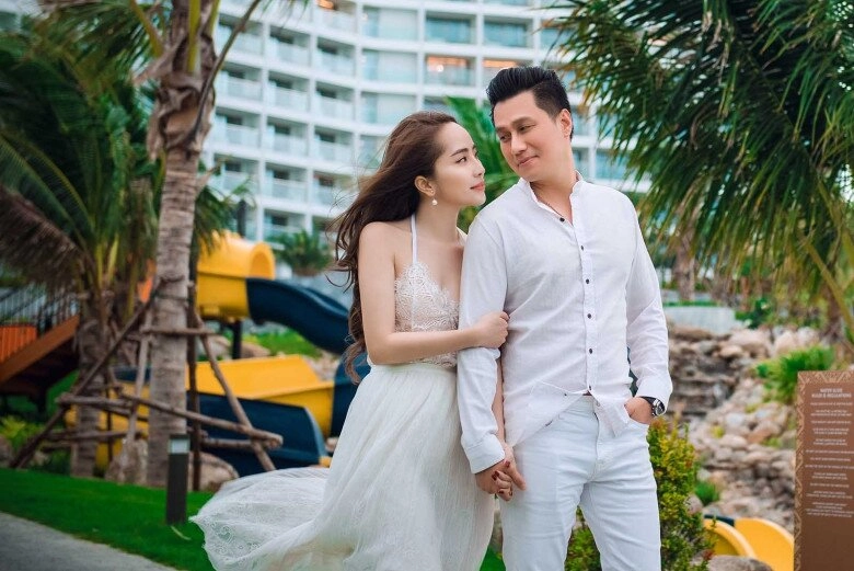 Những khoảnh khắc tình bể bình của nam nsưt và cá sấu chúa quỳnh nga trước khi bị bắt gặp về cùng chung cư - 5