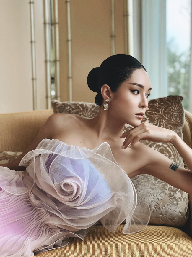 Những nàng hậu từng sở hữu hình xăm táo bạo của vbiz có người phải xoá gấp để đi thi - 6