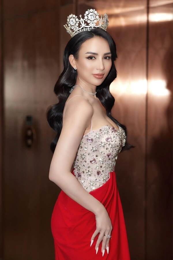 Những nàng hậu việt nam làm mẹ đơn thân nhan sắc vượt qua biến cố thêm toả sáng chuẩn gừng càng già càng cay - 7