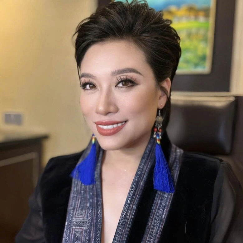 Nsnd trần ly ly và khánh thi đối thủ một thời nay người làm chủ tịch người viên mãn bên chồng kém tuổi - 8