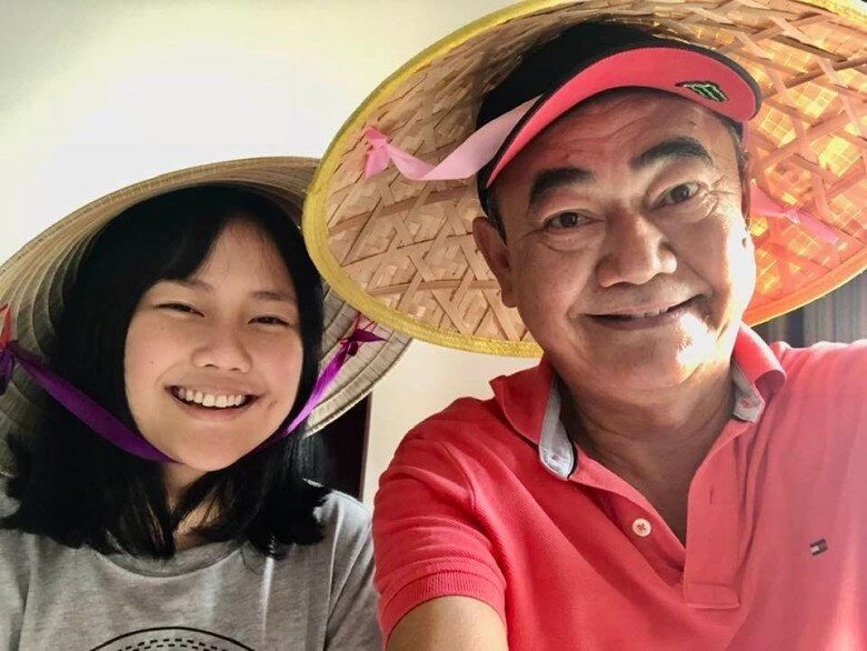 Nsnd u70 từng giàu hơn mc quyền linh hiện ở trọ bán đồ ăn online và chốt sổ được bạn gái kém 36 tuổi nóng bỏng - 6