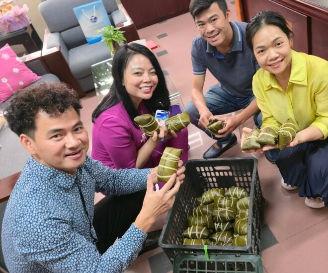 Nsnd xuân bắc xúc động cảnh tình nghệ sĩ sau khi sáp nhập tiễn đồng nghiệp chuyển công tác mà rưng rưng - 1