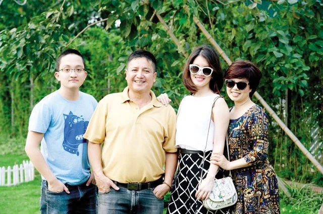 Nsưt chí trung nói không chọn rời xa vợ cũ ngọc huyền từ chối ở chung với các con vì nếp sống khác biệt - 2