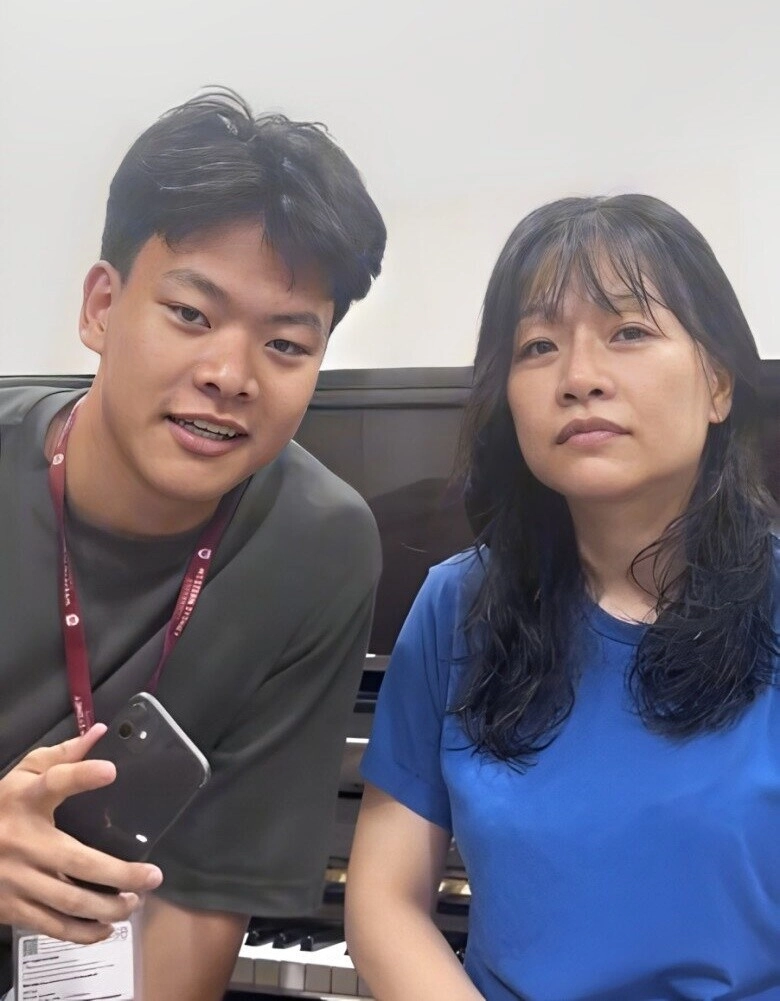 Nsưt đức hải thừa nhận hơi ác với quý tử cưới vợ kém 18 tuổi có 4 tấm bằng đại học nói tiếng anh như tây - 7