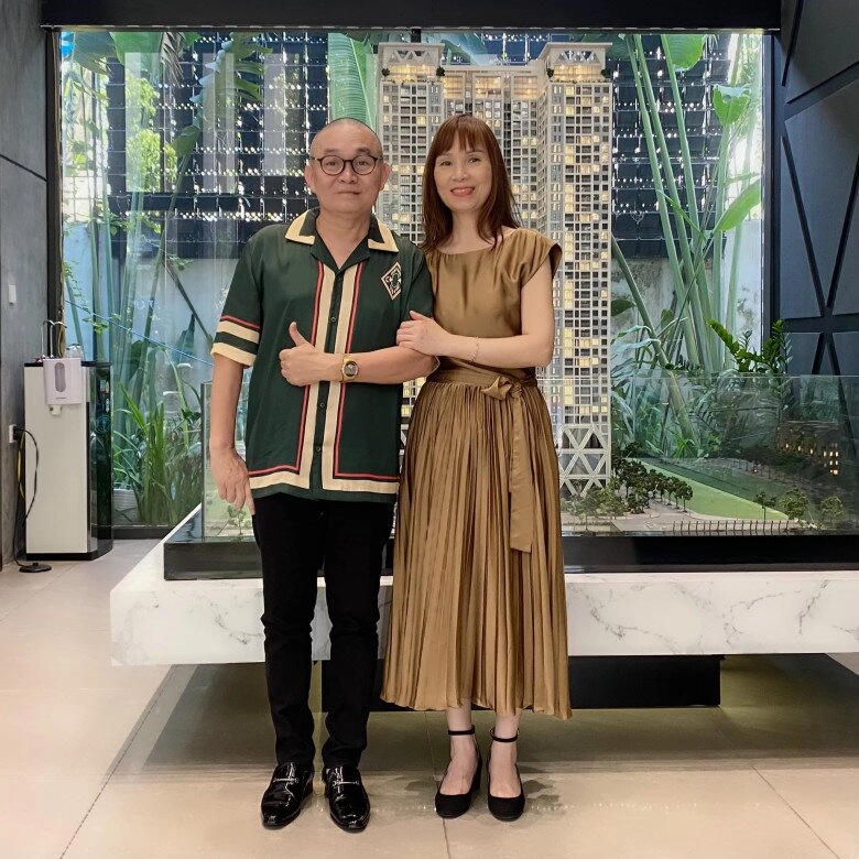 Nsưt xuân hinh khoe ảnh thời sung sức thì nghèo phong độ ngời ngời thân mật với gái xinh hóa ra là diva hàng đầu - 7