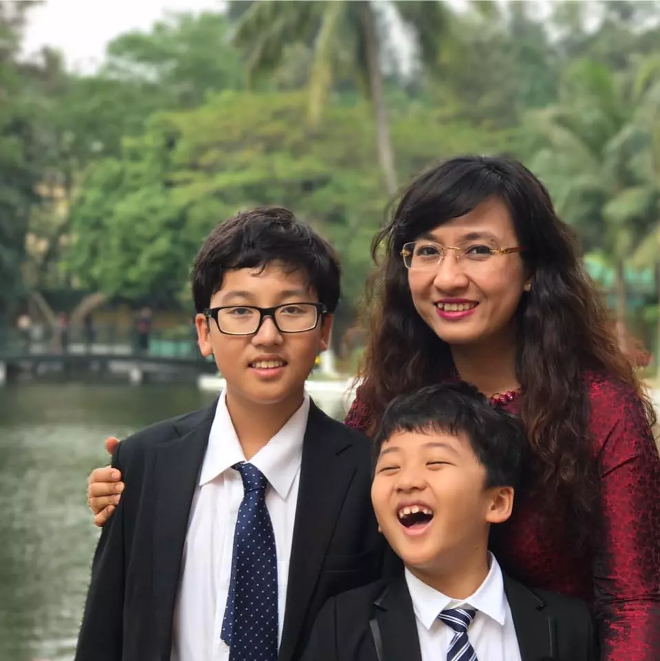 Nữ btv dẫn thời sự vtv 20 năm có chồng hơn 21 tuổi đầu tư 1 tỷnăm tiền học cho 2 con - 6