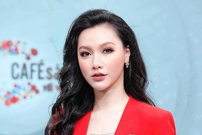 Nữ btv vtv tuyên bố 3 không khi ly hôn thiếu gia nay sinh quý tử bác sĩ phải kiểm tra 2 lần vì vượt chuẩn - 3