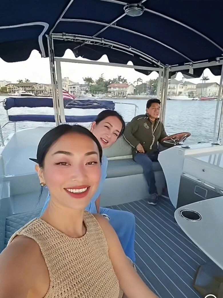 Nữ ca sĩ việt từng ăn nhờ ở đậu trong chùa nay có biệt thự ven biển đẹp như mơ ở mỹ - 18