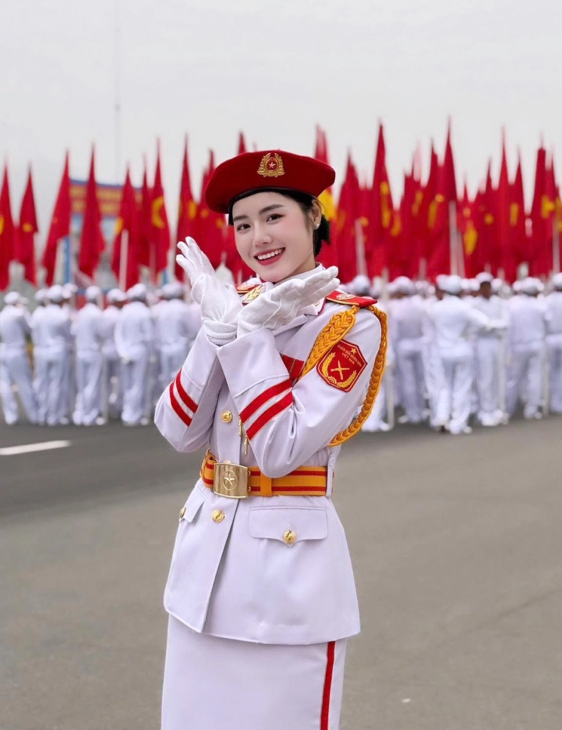 Nữ chiến sĩ quân nhạc quê bắc giang đang gây sốt trong khối diễu binh 304 là ai - 3
