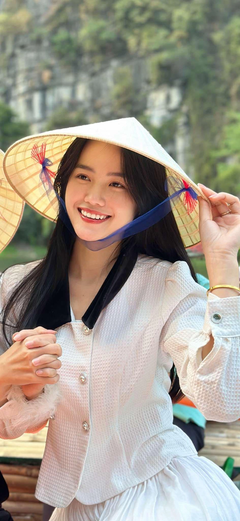 Nữ chiến sĩ quân nhạc quê bắc giang đang gây sốt trong khối diễu binh 304 là ai - 10
