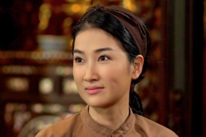 Nữ chủ tịch là mẹ đơn thân 13 tuổi đi làm thuê vươn lên thành phú bà showbiz việt 2 lần bị mất vàng - 4