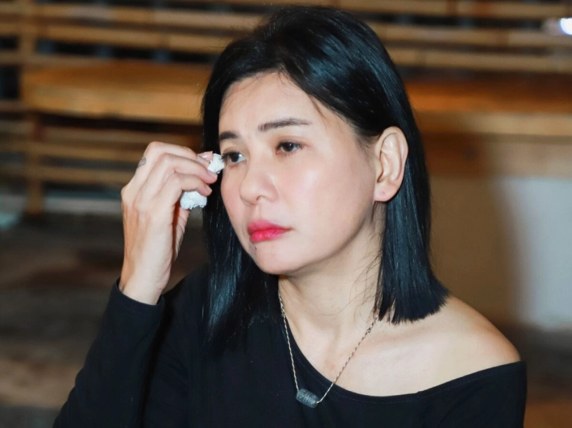 Nữ danh hài ly hôn rồi vẫn ở chung với chồng cũ chia tay bạn trai kém 20 tuổi nay u60 có người yêu mới - 8