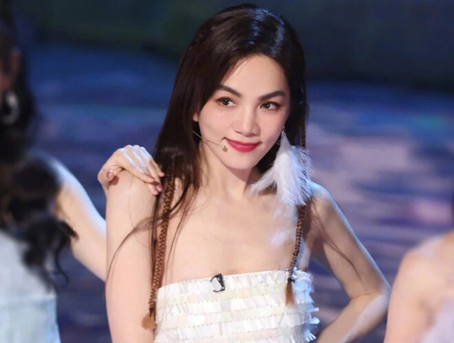 Nữ diễn viên kể cho bố mẹ chuyện bản thân bị quấy rối lúc 8 tuổi vô tình phát hiện bí mật động trời từ hai người chị gái - 1