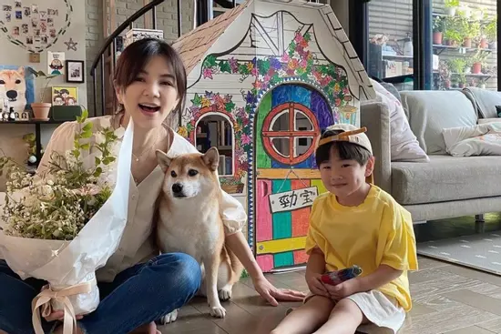 Nữ diễn viên kể cho bố mẹ chuyện bản thân bị quấy rối lúc 8 tuổi vô tình phát hiện bí mật động trời từ hai người chị gái - 4