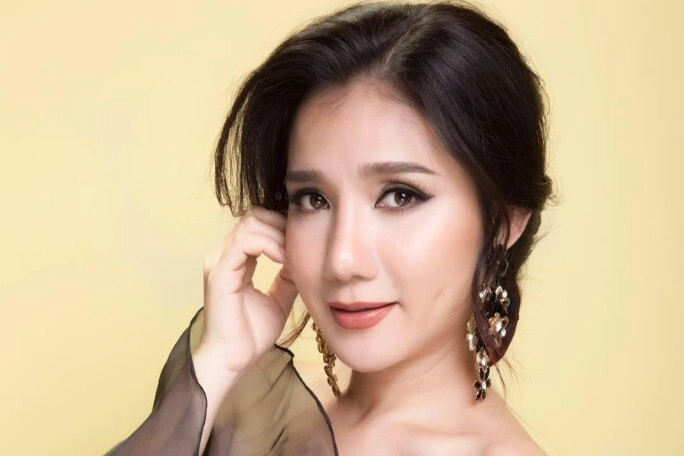 Nữ diễn viên là hoa khôi trường điện ảnh vẫn bị chồng giấu 10 năm giờ được mệnh danh phù thủy trong nghề - 2