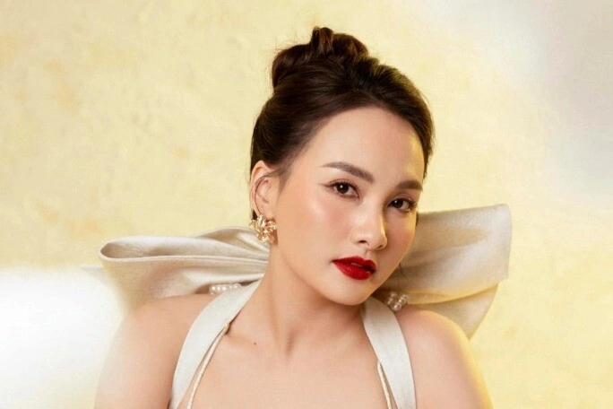 Nữ diễn viên là hoa khôi trường điện ảnh vẫn bị chồng giấu 10 năm giờ được mệnh danh phù thủy trong nghề - 3