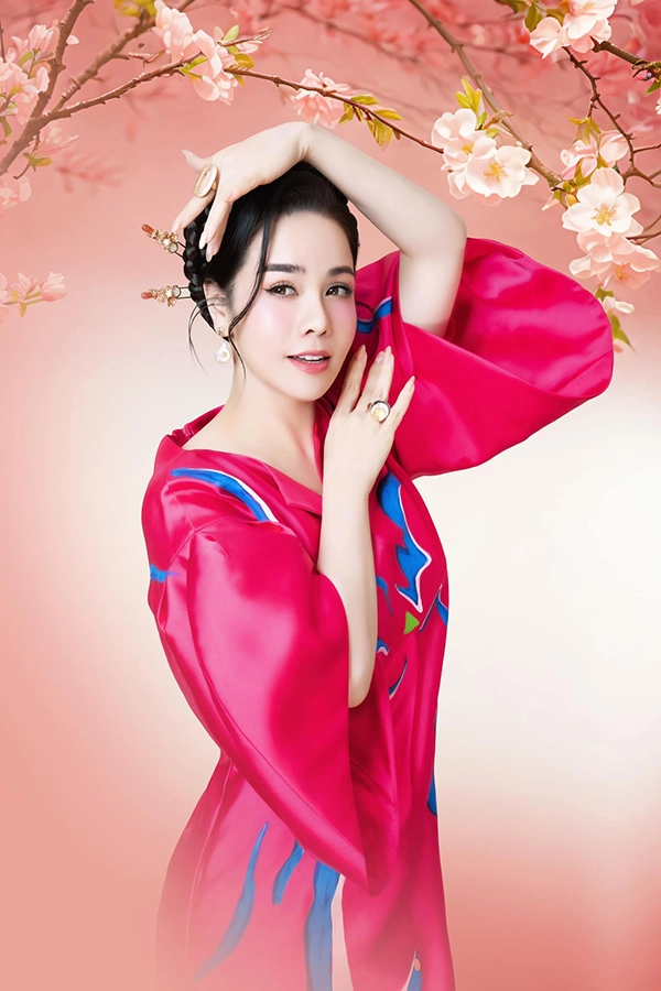 Nữ diễn viên xứ thanh vừa sinh con đã có cách giảm cân hiệu quả đáng tham khảo - 1
