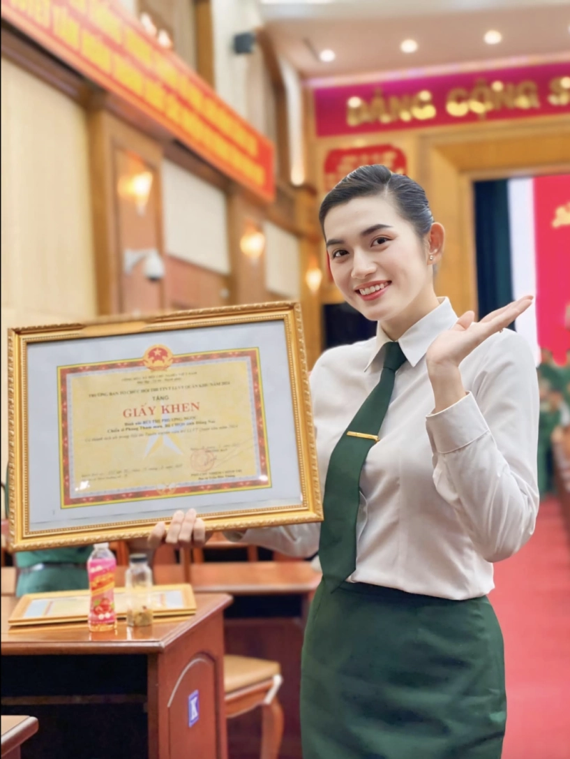 Nữ hạ sĩ quê đồng nai thuộc khối biệt động sài gòn gây sốt khi diễu binh nhan sắc đời thực thế nào - 6