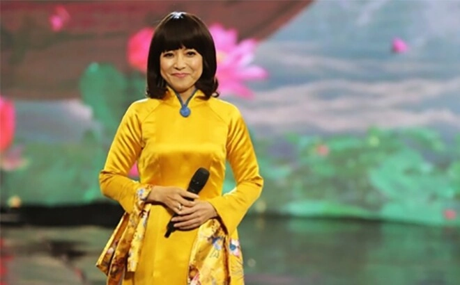 Nữ mc vtv lọt thỏm giữa dàn chiến sĩ tập luyện cho nhiệm vụ a80 có con trai 2k5 nổi tiếng rần rần trên mạng - 6