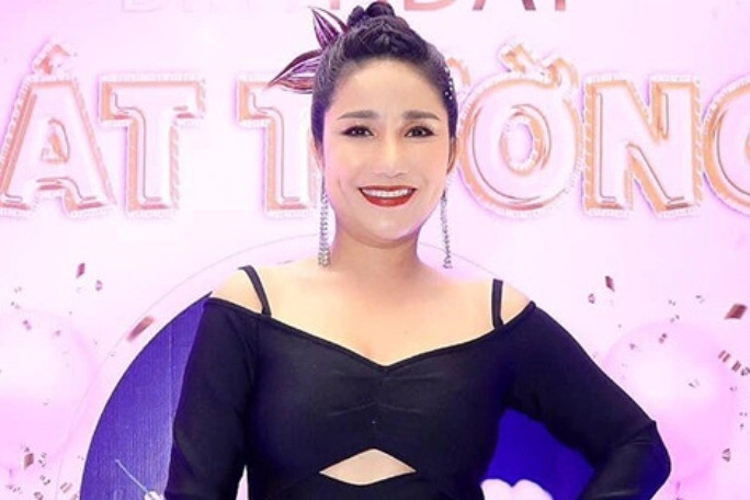 Nữ nsưt có đôi mắt ngây thơ nhất màn ảnh việt kết hôn ở tuổi u50 và không thích được chồng cho tiền tiêu - 1