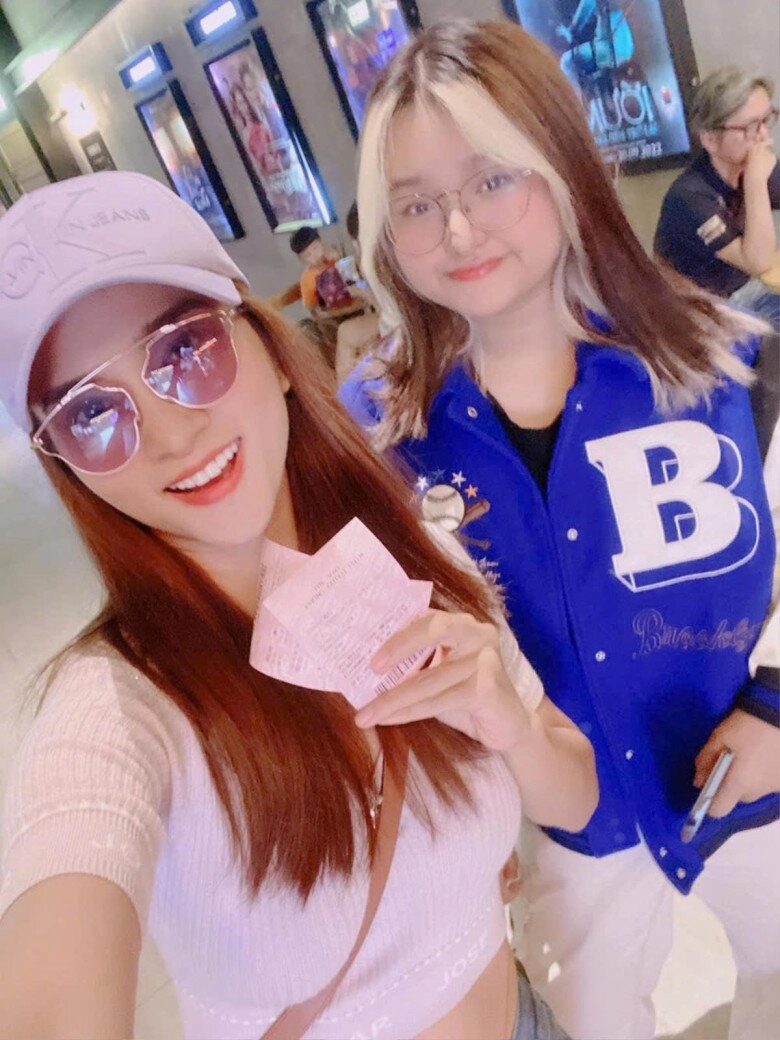 Nữ nsưt mang tiếng tẩy trắng cho vợ quý bình ngoài đời đồng cảnh làm mẹ đơn thân từng khổ vì là người thứ 3 - 5